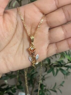 18K Gold Filled Tricolor Rose Pendant And  Chain 2.5mm Thick 22 Inches Long New